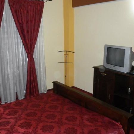 Hotel Ineul Rodna ภายนอก รูปภาพ