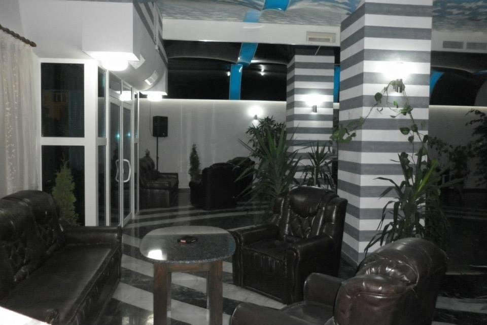 Hotel Ineul Rodna ภายนอก รูปภาพ