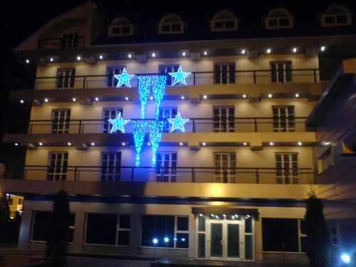 Hotel Ineul Rodna ภายนอก รูปภาพ